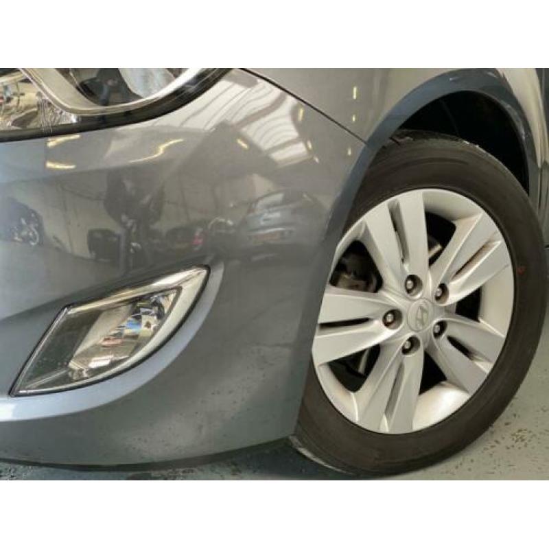 Hyundai Ix20 1.4i i-Catcher 90pk | Pano | Leder | Navi