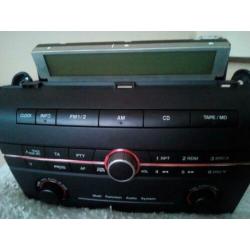 *Te koop originele radio met display voor mazda3