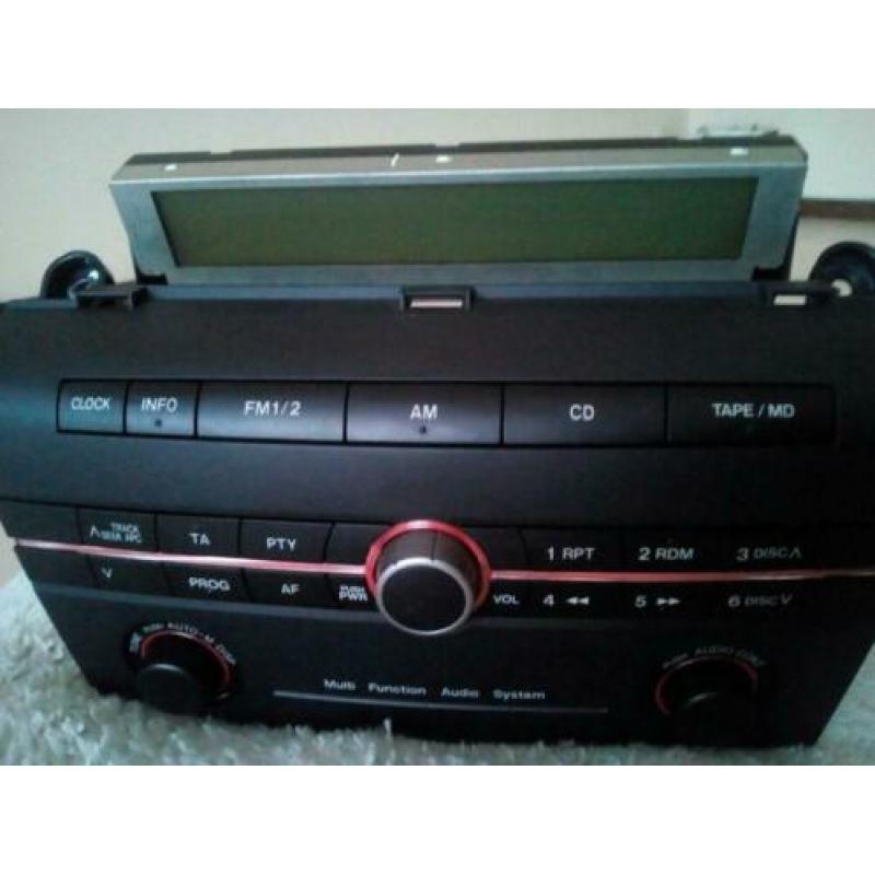 *Te koop originele radio met display voor mazda3