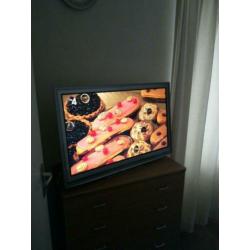 TV PANASONIC TX 37 D 28 LED. Diagonaal 95 cm 100 hz....