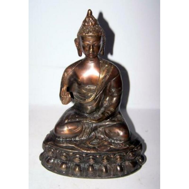 Prachtige bronzen/koperen beeld zittende Boeddha. H. 25cm.