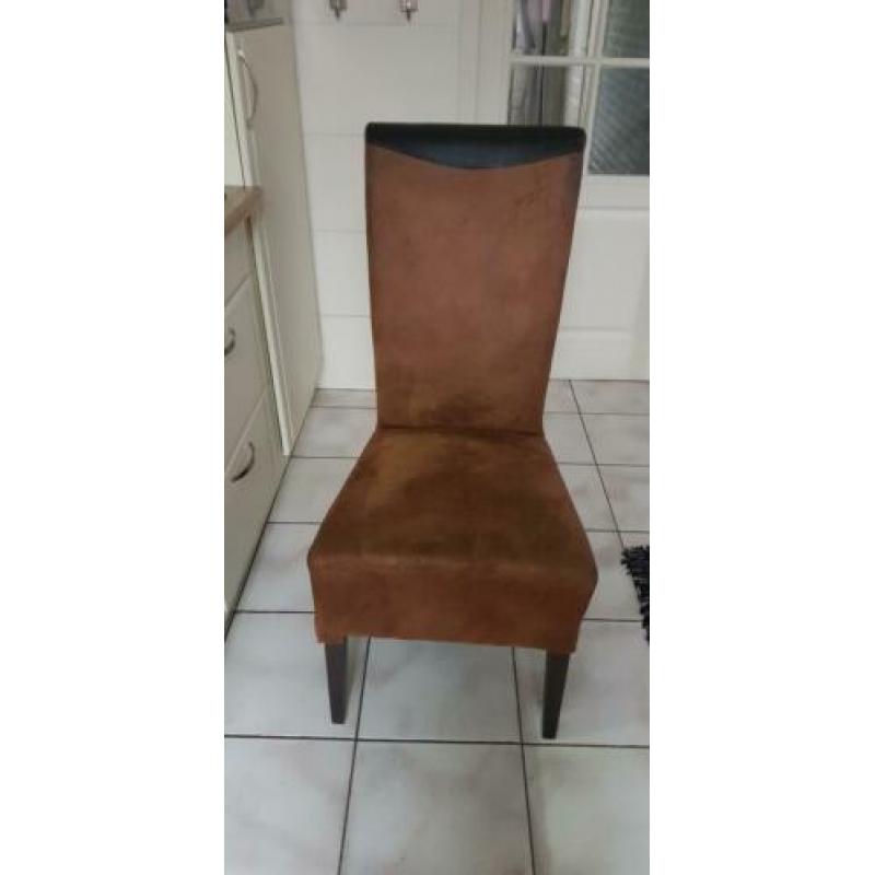 Eiken eettafel + 6 stoelen
