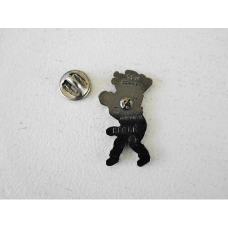 Kuifje pin speldje Nestor dienblad De 7 kristallen bollen