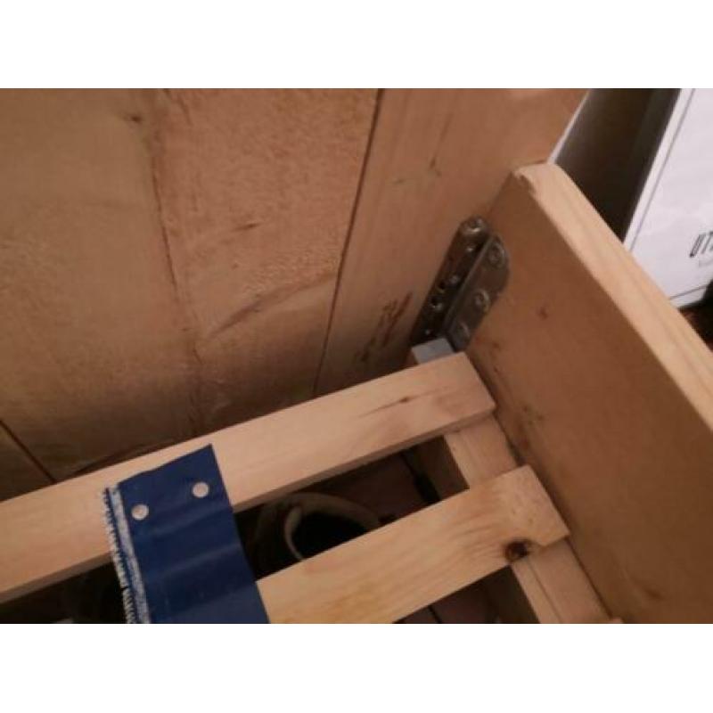 Tweepersoons steigerhouten bed 140 bij 200