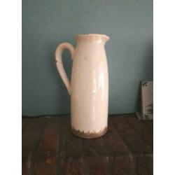 Brocante Vasen / 2 stuk. Ecru kleur