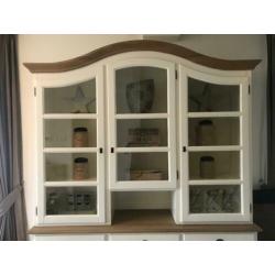 Servies kast te koop