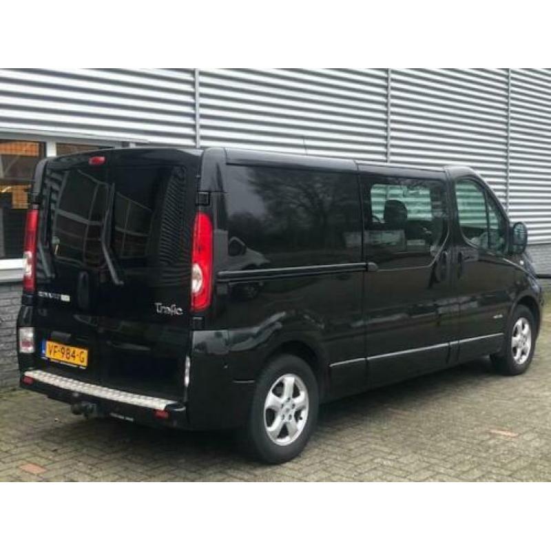 Renault Trafic 2.0dCi 115PK Lang Dubbelcabine Black Edition