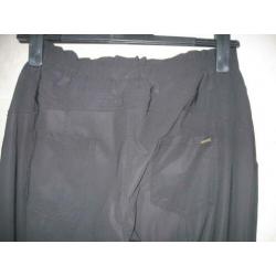 Zwarte travelpant.Merk: Twenty 5 Amsterdam.Maat large