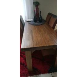 Eiken eettafel + 6 stoelen