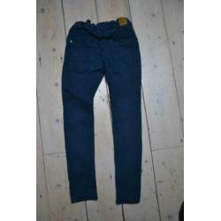 Super gave skinny broek van Zara mt 140, als nieuw!!