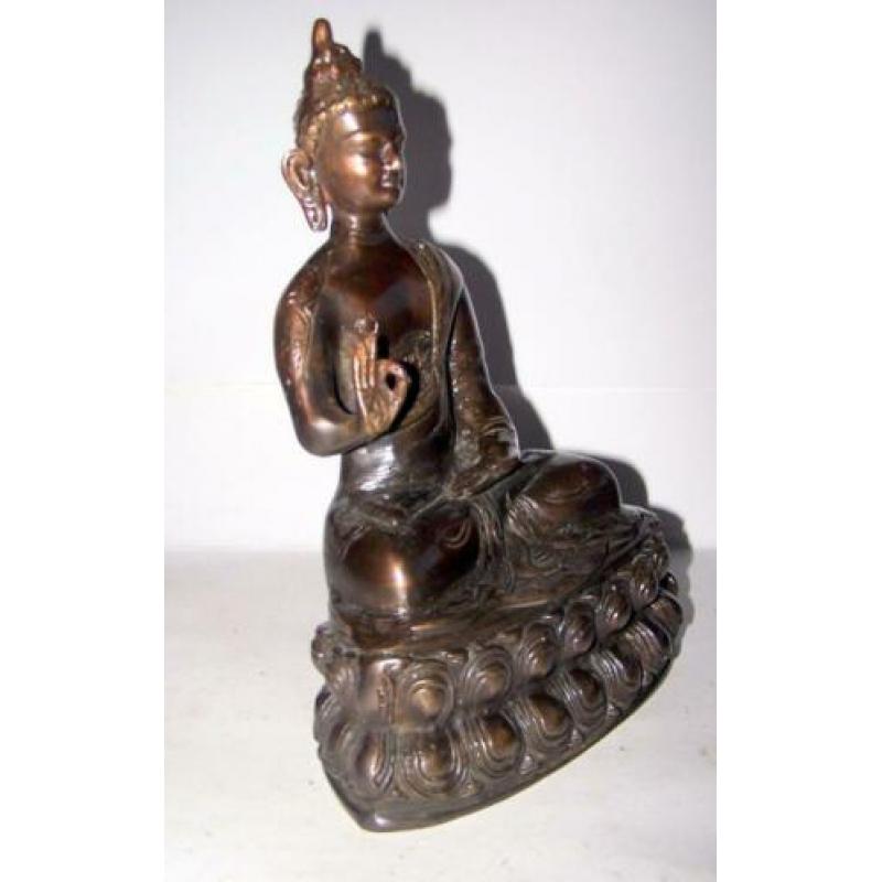 Prachtige bronzen/koperen beeld zittende Boeddha. H. 25cm.