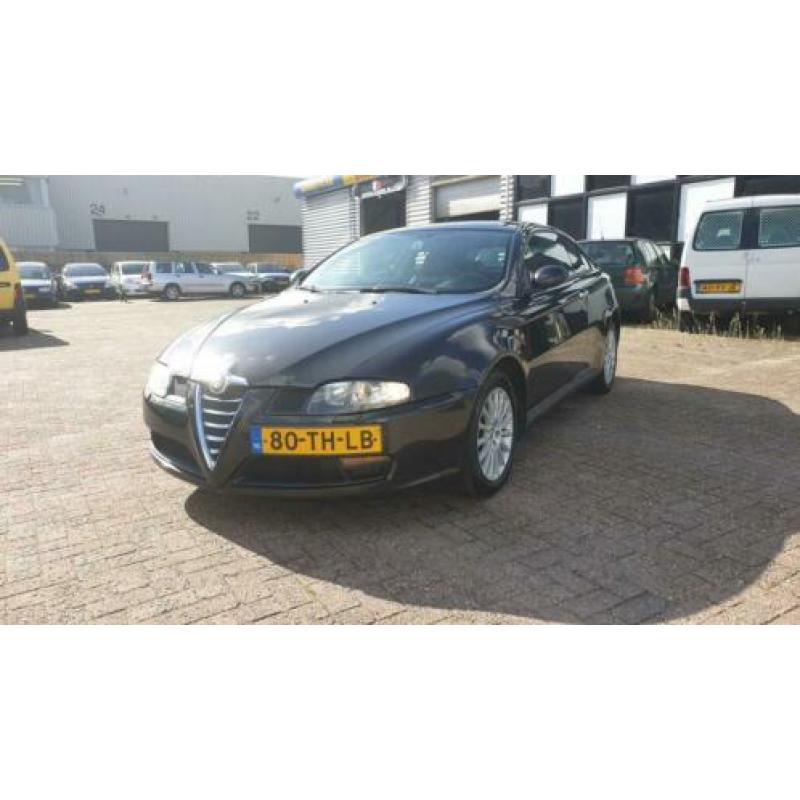 Alfa Romeo GT 1.9 JTD Collezione Zeer nette en perfect rijde