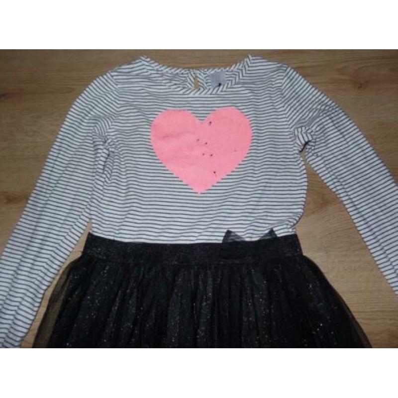 Mooie jurk maat 134 met glitter maillot