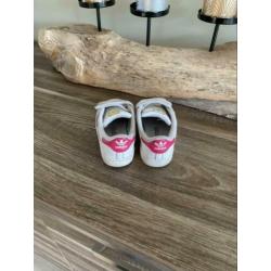 Adidas superstar maat 24