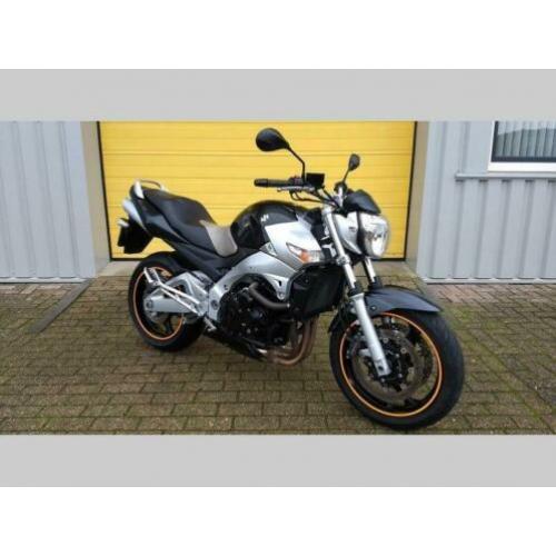 SUZUKI GSR 600 (bj 2006)