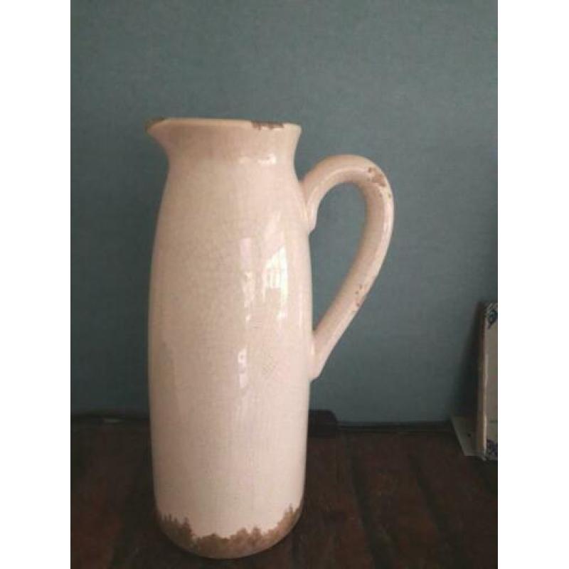 Brocante Vasen / 2 stuk. Ecru kleur