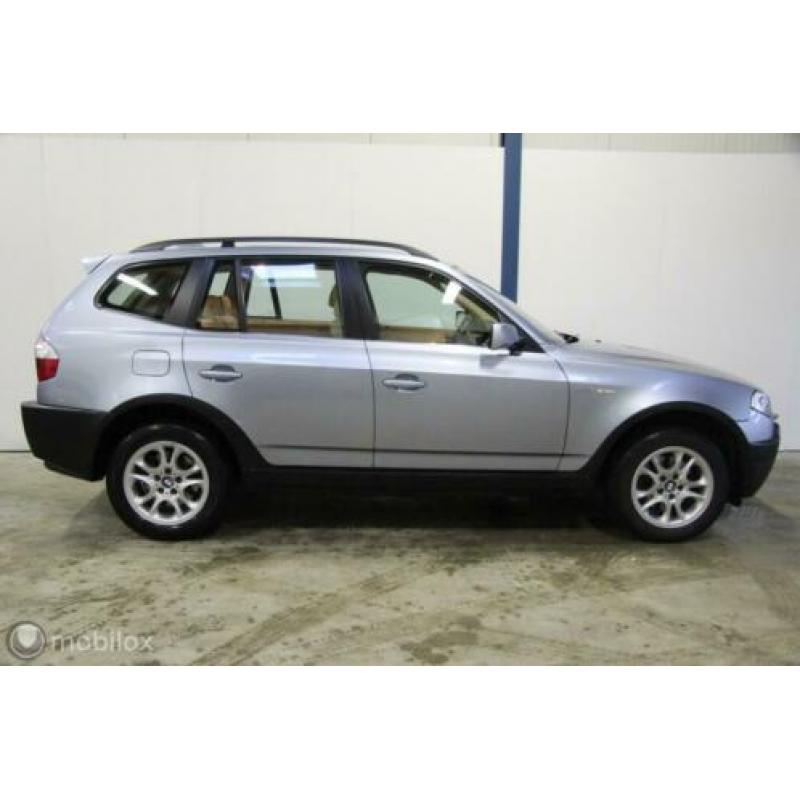 BMW X3 2.5i High Executive INCL. BTW [Navi/Pano/Xenon/Leer]