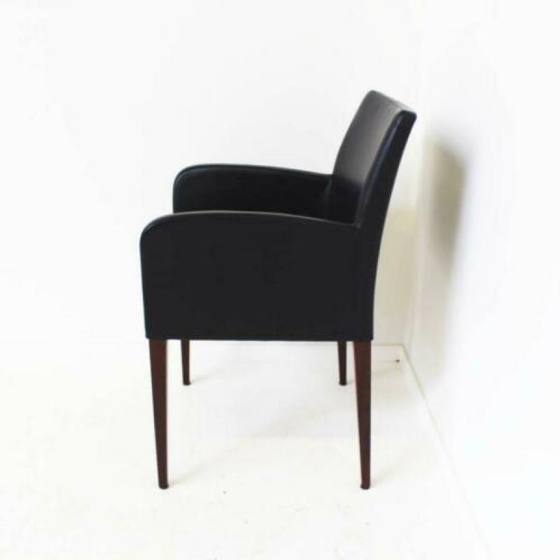 Poltrona Frau Liz Eetkamerstoel, Design stoelen, Zwart, Leer