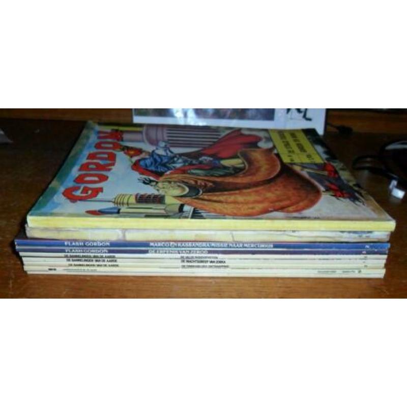 9x Science Fiction SF / Flash Gordon + Bannelingen vd Aarde