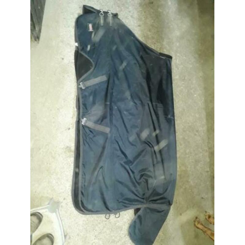 Eskadron outdoor deken met hals maat 6,3 inch / 191cm