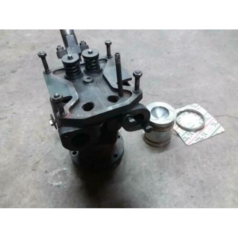 Lister Petter PH cylinder met zuiger en kop