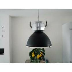 Set van twee mooie industrieele hanglampen 48 cm doorsnee