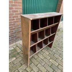 Brocante antieke grutters / vakkenkast
