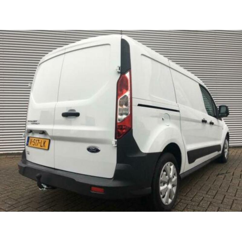 Ford Transit Connect Auto rijdt, vraag naar de exacte km sta