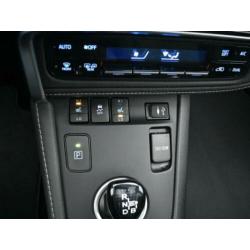Toyota Auris 1.8 Hybrid Executive (bj 2016, automaat)