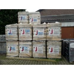 18 pallets nieuwe Waaltjes. Nieuw in verpakking