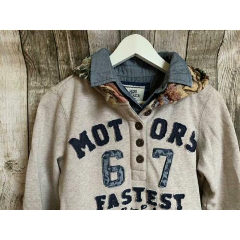 Super mooie hoodie met vaste blouse (Maat S)