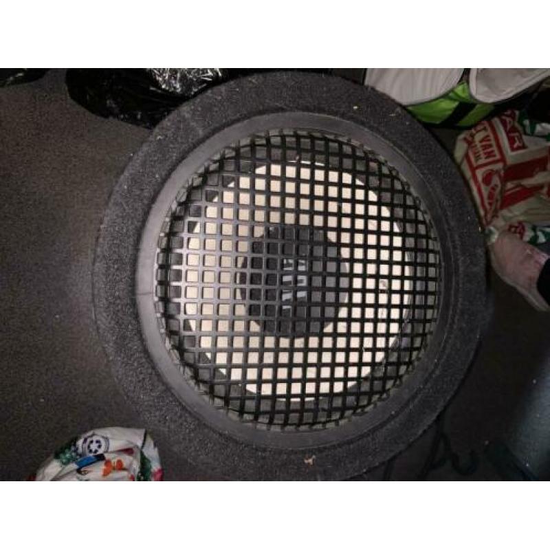 Subwoofer JBL met versterker