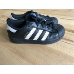 Adidas Superstar zwart maat 29