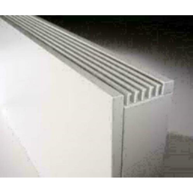 Jaga Strada 50 cm hoog en type 20 een lage temperatuur radia