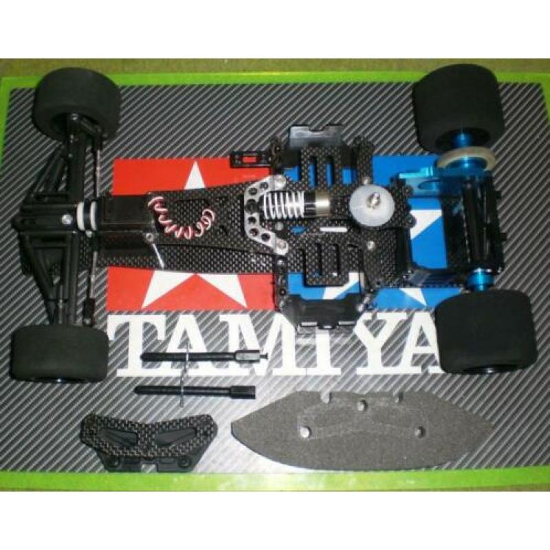 Tamiya F103GT chassis met alle mogelijke Optie onderdelen