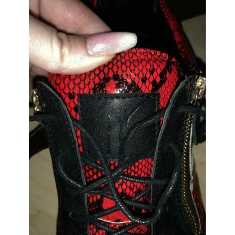 Giuseppe Zanotti maat 44/45