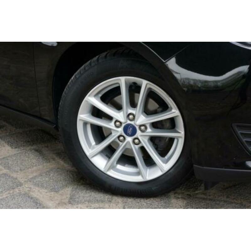 Ford Focus Wagon 1.0 | Geen import | Navigatie | Velgen