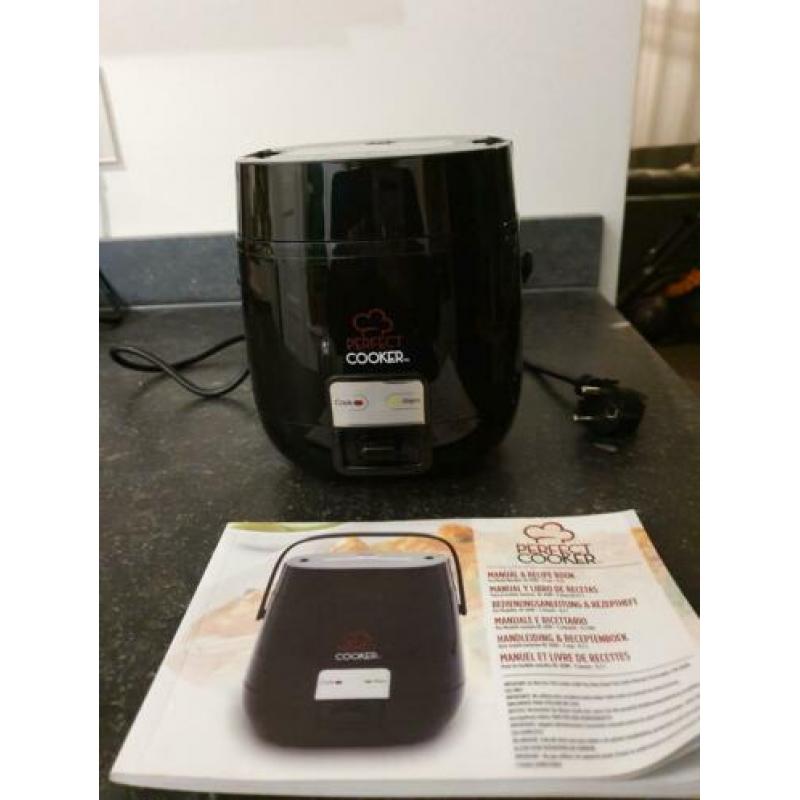Perpect cooker 0.7 rijstekoker nieuw zwart