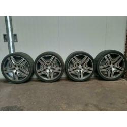 Mercedes AMG breedset velgen + band.