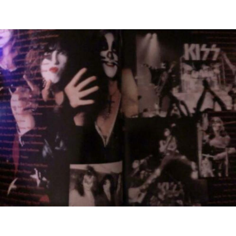 KISS tourboek Farewell Tour US + nieuw Toronto shirt XL