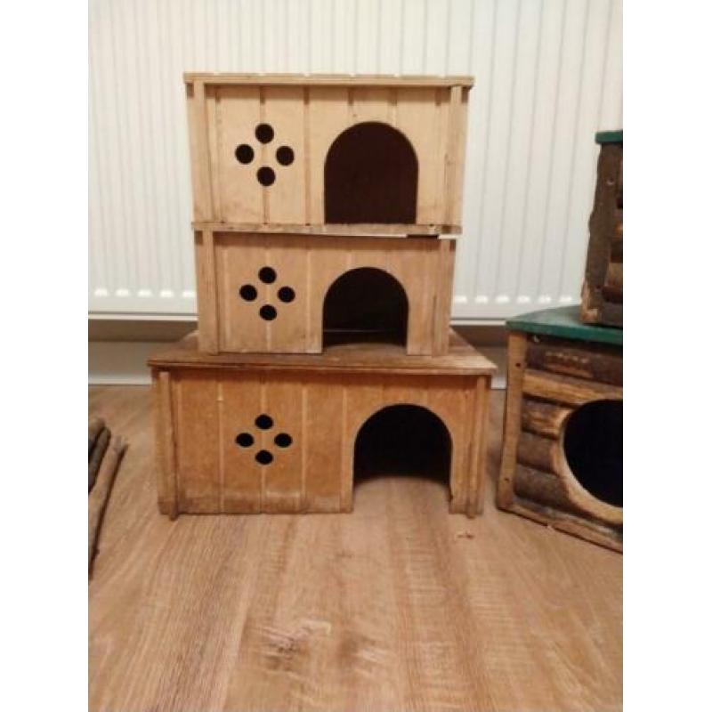 Diverse hokken voor knaagdieren cavia konijn hamster enz.