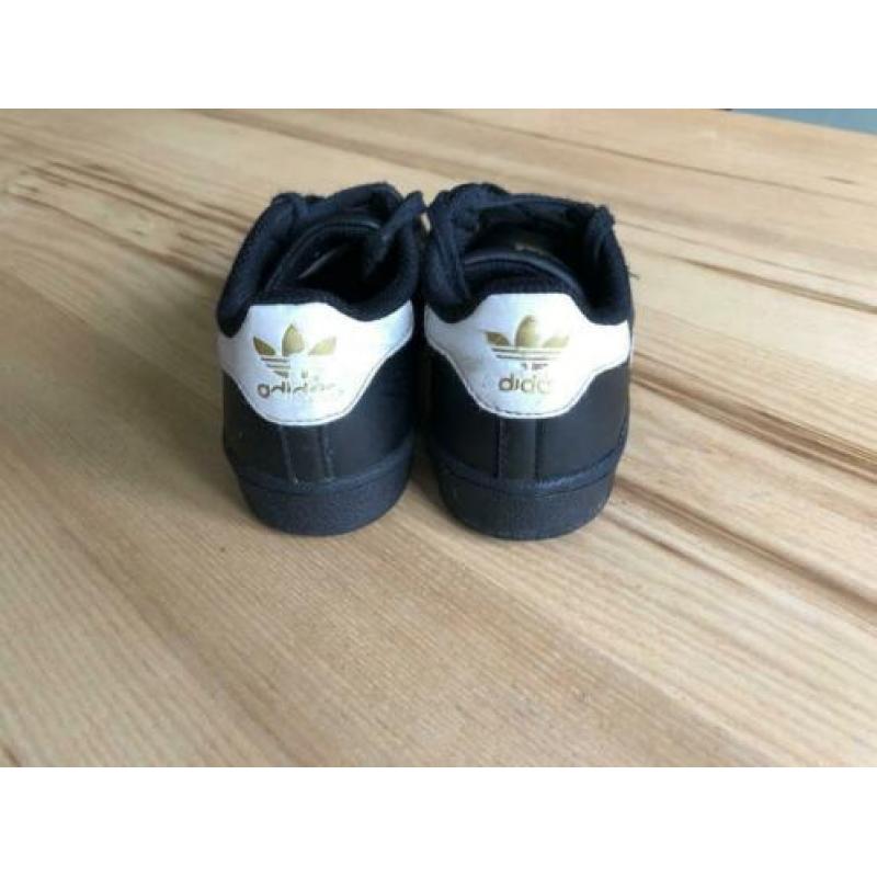 Adidas Superstar zwart maat 29