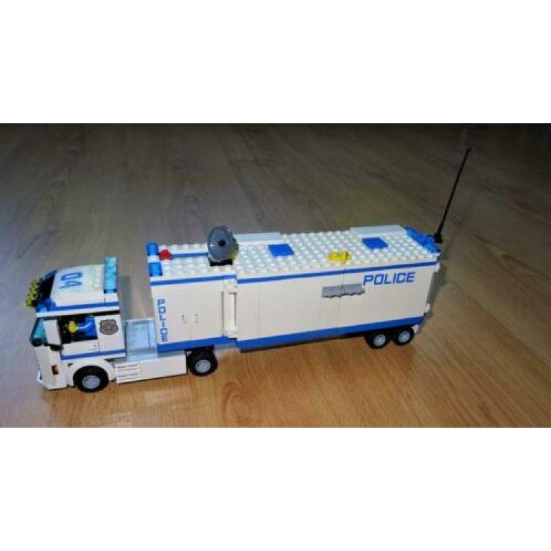 Lego City 160044 Politie truck / Mobiele Commandopost.