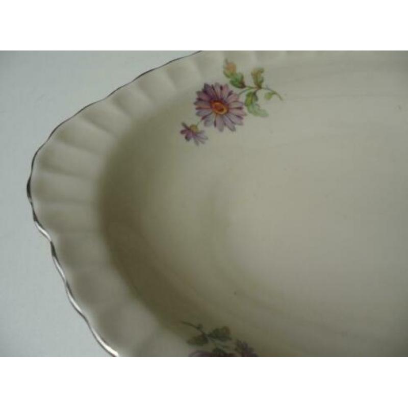 Mooie schaal van mosa maastricht lengte 35 cm breedte 23 cm