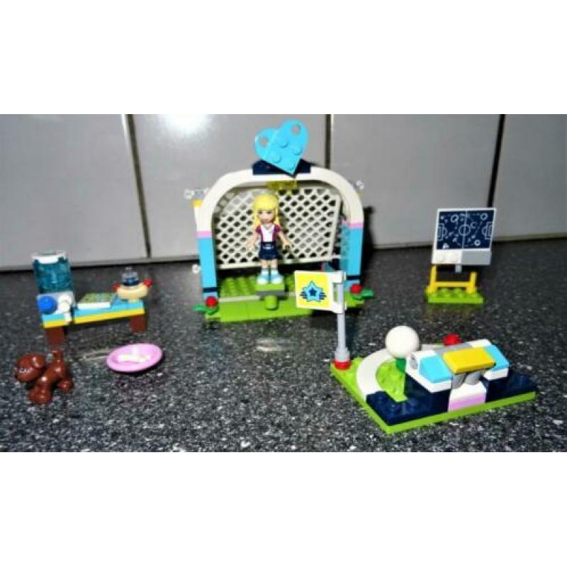 Lego Friends 41330 Stephanie’s voetbaltraining.