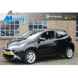 Toyota Aygo 1.0 VVT-i x-wave Navigatie, ECC Clima, Bluetooth