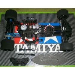Tamiya F103GT chassis met alle mogelijke Optie onderdelen
