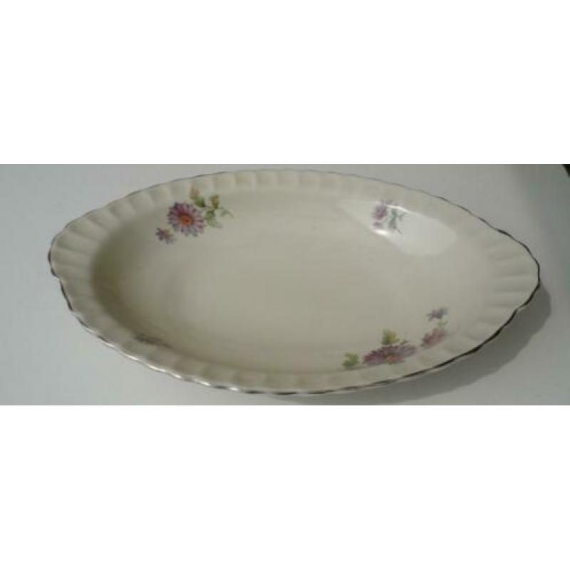 Mooie schaal van mosa maastricht lengte 35 cm breedte 23 cm