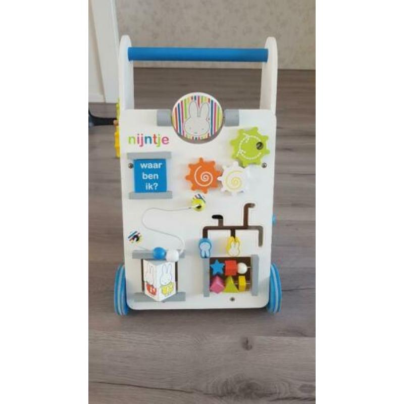Nijntje loopwagen