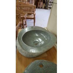 Riviersteen badkamer waskom wasbak oval of rond afvoergat ..